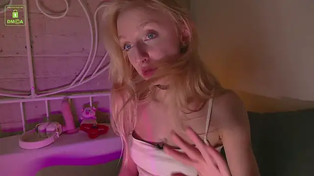 maya snow online show from October 18, 8:42 pm