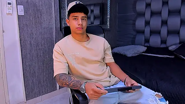 jaze bradley online show from September 22, 11:23 am