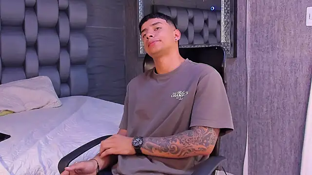 jaze bradley online show from November 12, 11:32 am