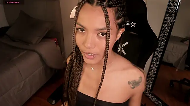 Snapshot of Nati____ chatting on September 23, 4:48 am Nati online show from September 23, 4:48 am