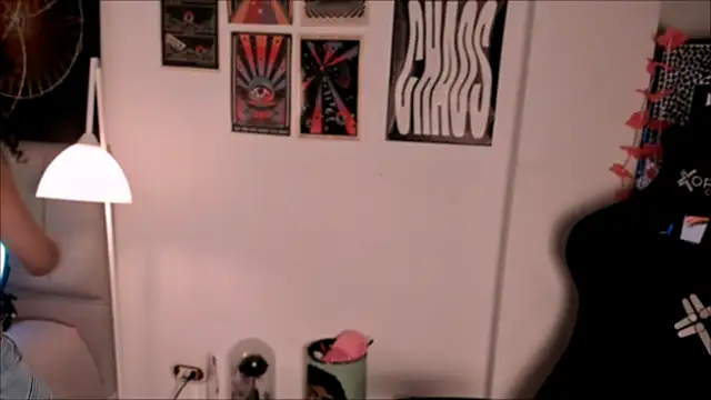 Snapshot of Nati____ chatting on October 15, 4:01 am Nati online show from October 15, 4:01 am