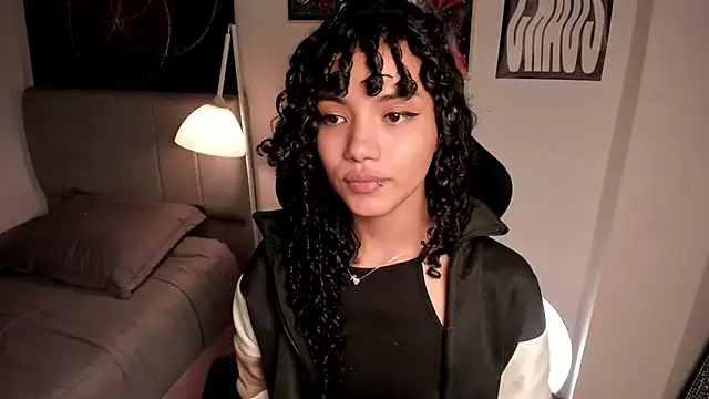 Snapshot of Nati____ chatting on November 8, 4:34 am Nati online show from November 8, 4:34 am