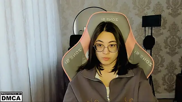 MeilideQian1 online show from October 7, 7:27 am