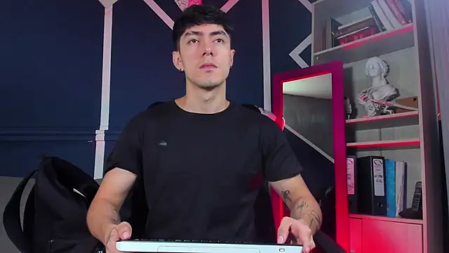 etham wolf  online show from November 25, 11:54 am