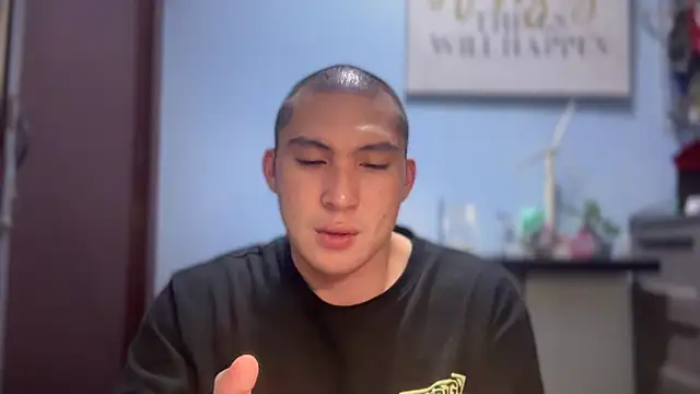 lovely jay online show from November 19, 7:25 pm