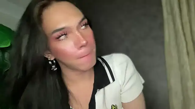 Snapshot of Misselliefayexxx chatting on September 20, 7:59 pm Misselliefayexxx online show from September 20, 7:59 pm