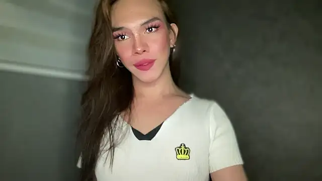 Snapshot of Misselliefayexxx chatting on November 7, 11:49 pm Misselliefayexxx online show from November 7, 11:49 pm