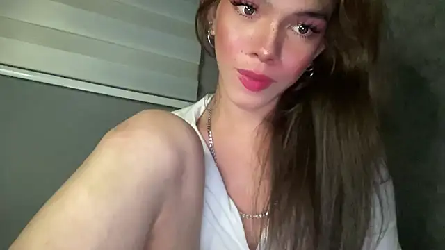 Snapshot of Misselliefayexxx chatting on November 27, 1:40 am Misselliefayexxx online show from November 27, 1:40 am