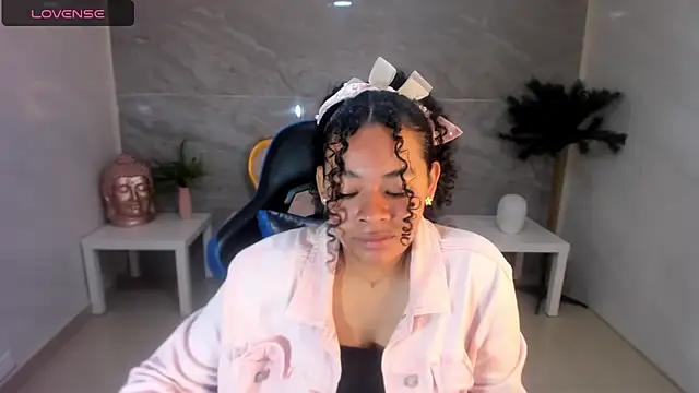 risada temptation s online show from October 10, 7:46 pm