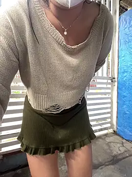 Snapshot of FishingGirl chatting on September 19, 2:13 am FishingGirl online show from September 19, 2:13 am