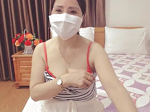 ruby 8x online show from October 12, 7:46 pm