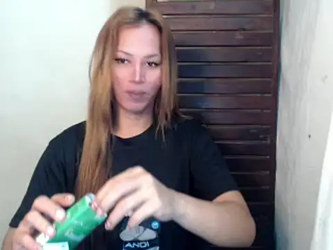 isabellabigcock06 online show from September 29, 1:27 pm