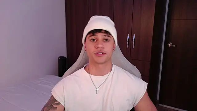 domsantiago  online show from September 21, 3:52 am