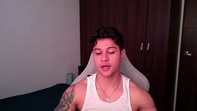 domsantiago  online show from October 13, 3:01 pm