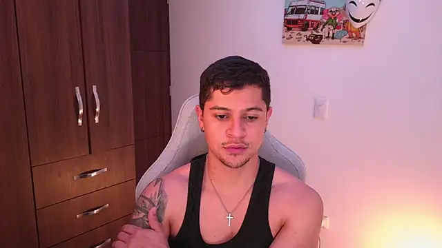 domsantiago  online show from November 5, 2:11 am