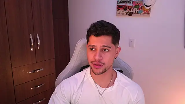 domsantiago  online show from November 29, 2:14 am