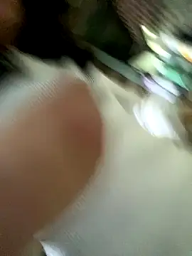 Snapshot of oneyou_400 chatting on November 12, 4:57 am oneyou 400 online show from November 12, 4:57 am