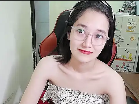 Shulee21 online show from September 24, 1:20 am