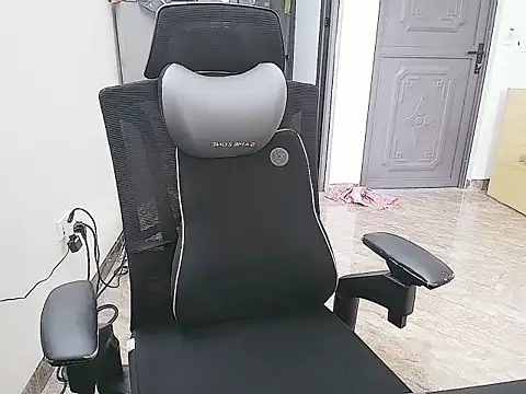 Shulee21 online show from October 29, 4:37 am