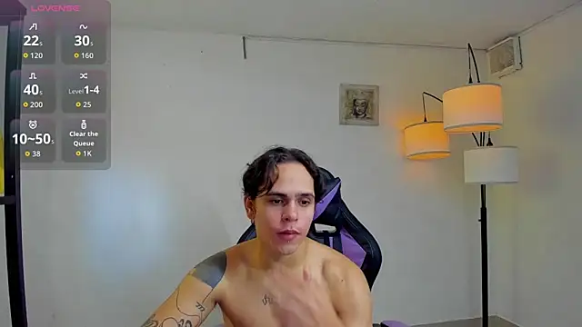 Maximiliano scoott   online show from November 1, 9:17 pm