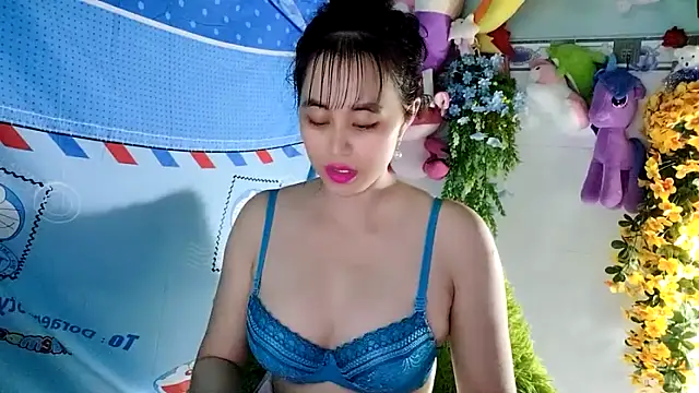 emgaixinhngoan online show from October 16, 4:19 pm