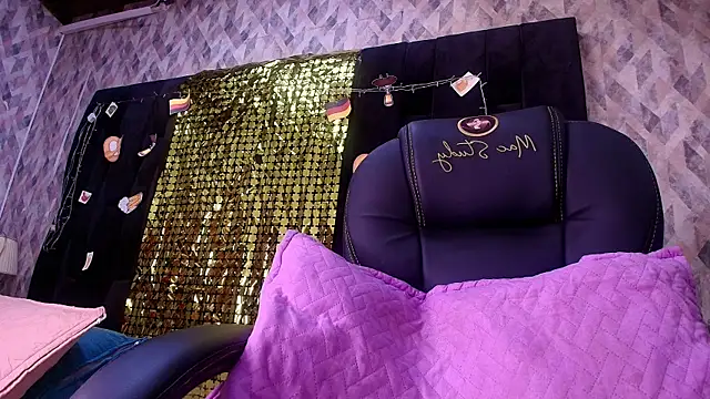 wensheng  online show from September 16, 7:15 pm