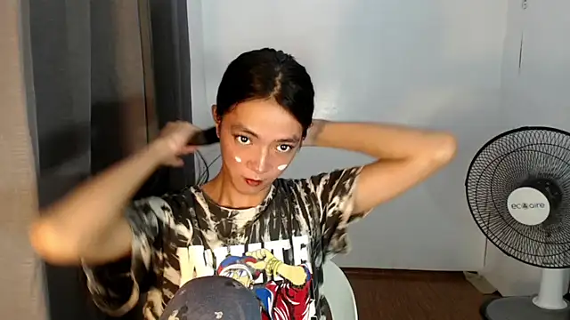 slimladyxoxo online show from September 21, 5:14 pm