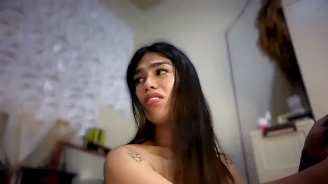 hollywoodxtrans online show from October 27, 6:17 am