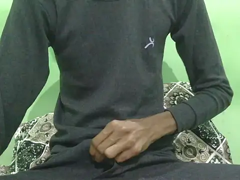 Snapshot of rockyy23boy chatting on November 30, 3:21 am rockyy23boy online show from November 30, 3:21 am