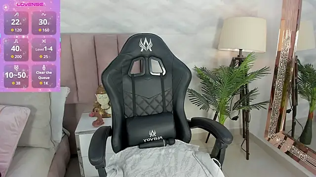 Snapshot of _Im_genesis_ chatting on October 30, 11:27 pm Im genesis online show from October 30, 11:27 pm