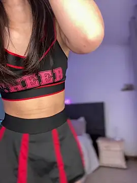 Snapshot of julieta_jhonss chatting on November 1, 3:08 am julieta jhonss online show from November 1, 3:08 am