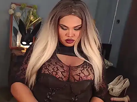 KitSmithCumerr online show from September 13, 3:01 pm