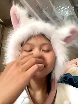 Daisy018 online show from October 21, 9:32 am