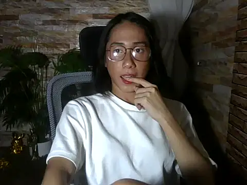 Snapshot of Bakoshnimobayot chatting on November 22, 11:37 pm Bakoshnimobayot online show from November 22, 11:37 pm