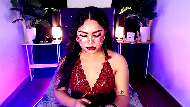 Snapshot of Unique_Maya chatting on September 10, 5:18 am Unique Maya online show from September 10, 5:18 am