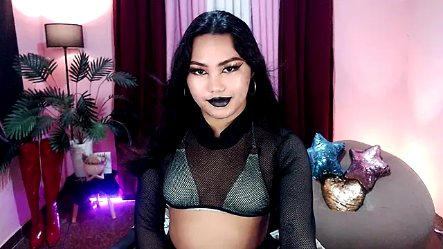 Snapshot of Unique_Maya chatting on November 3, 8:59 am Unique Maya online show from November 3, 8:59 am