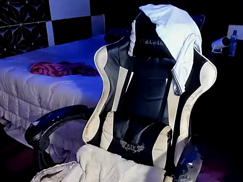 AsianHotBODYY online show from September 9, 1:10 pm