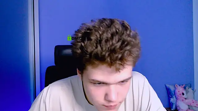 Snapshot of lucas_long_ chatting on September 24, 1:03 pm lucas long online show from September 24, 1:03 pm