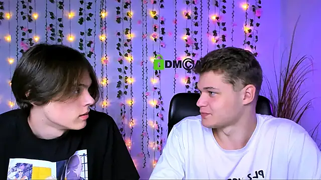 Snapshot of lucas_long_ chatting on October 4, 7:01 pm lucas long online show from October 4, 7:01 pm