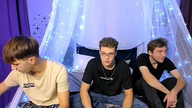 Snapshot of lucas_long_ chatting on October 18, 7:03 pm lucas long online show from October 18, 7:03 pm