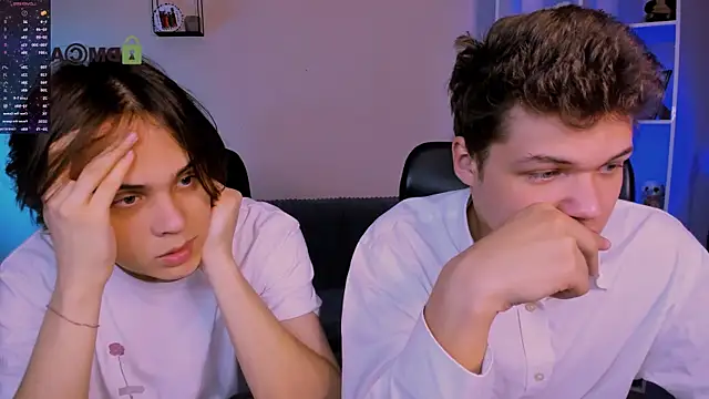 Snapshot of lucas_long_ chatting on November 12, 9:32 am lucas long online show from November 12, 9:32 am