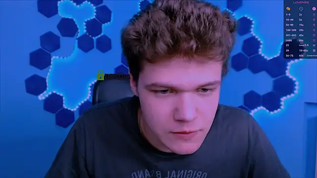 Snapshot of lucas_long_ chatting on November 25, 9:53 am lucas long online show from November 25, 9:53 am