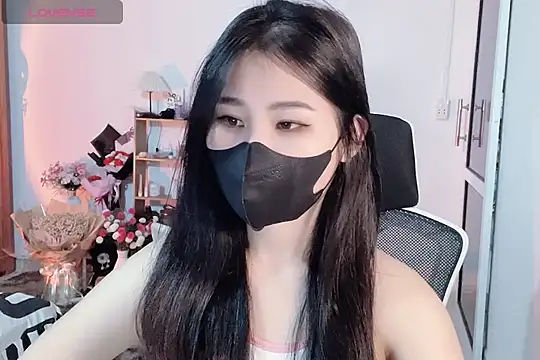 Snapshot of ___Daisy___ chatting on October 21, 1:01 pm Daisy online show from October 21, 1:01 pm