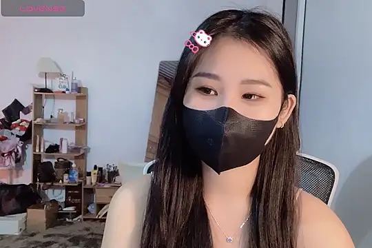 Snapshot of ___Daisy___ chatting on November 10, 2:16 pm Daisy online show from November 10, 2:16 pm