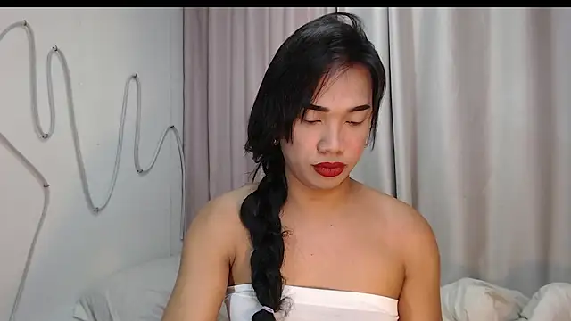 Snapshot of Herbielustts chatting on October 2, 5:20 pm Herbielustts online show from October 2, 5:20 pm