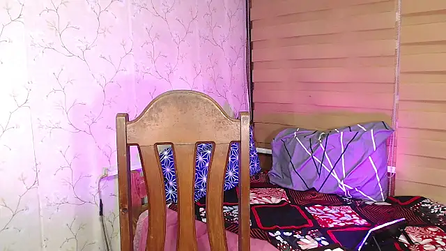 TssluttyNikka online show from September 10, 2:17 pm