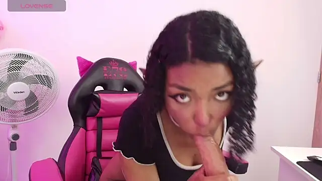 Sweett m00n online show from October 1, 3:23 am