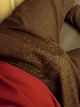 Snapshot of princemaheshboblover chatting on November 25, 2:50 pm princemaheshboblover online show from November 25, 2:50 pm