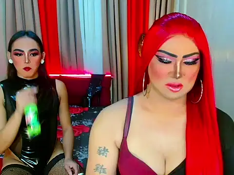 Snapshot of UnlimitedCumShow chatting on December 16, 1:21 am UnlimitedCumShow online show from December 16, 1:21 am