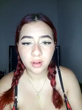 Chloe Sky love online show from November 7, 4:01 am